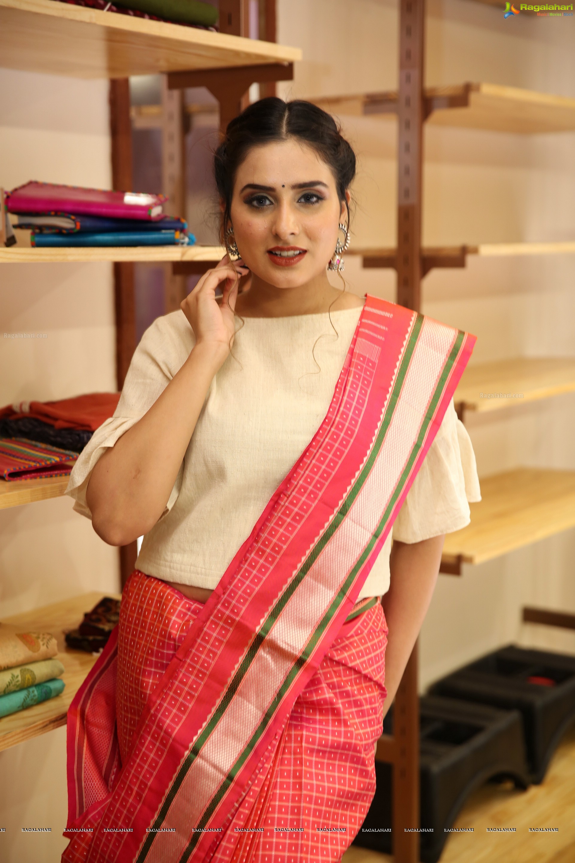 Nikitha Chaturvedi @ Earthica Store Launch - HD Gallery