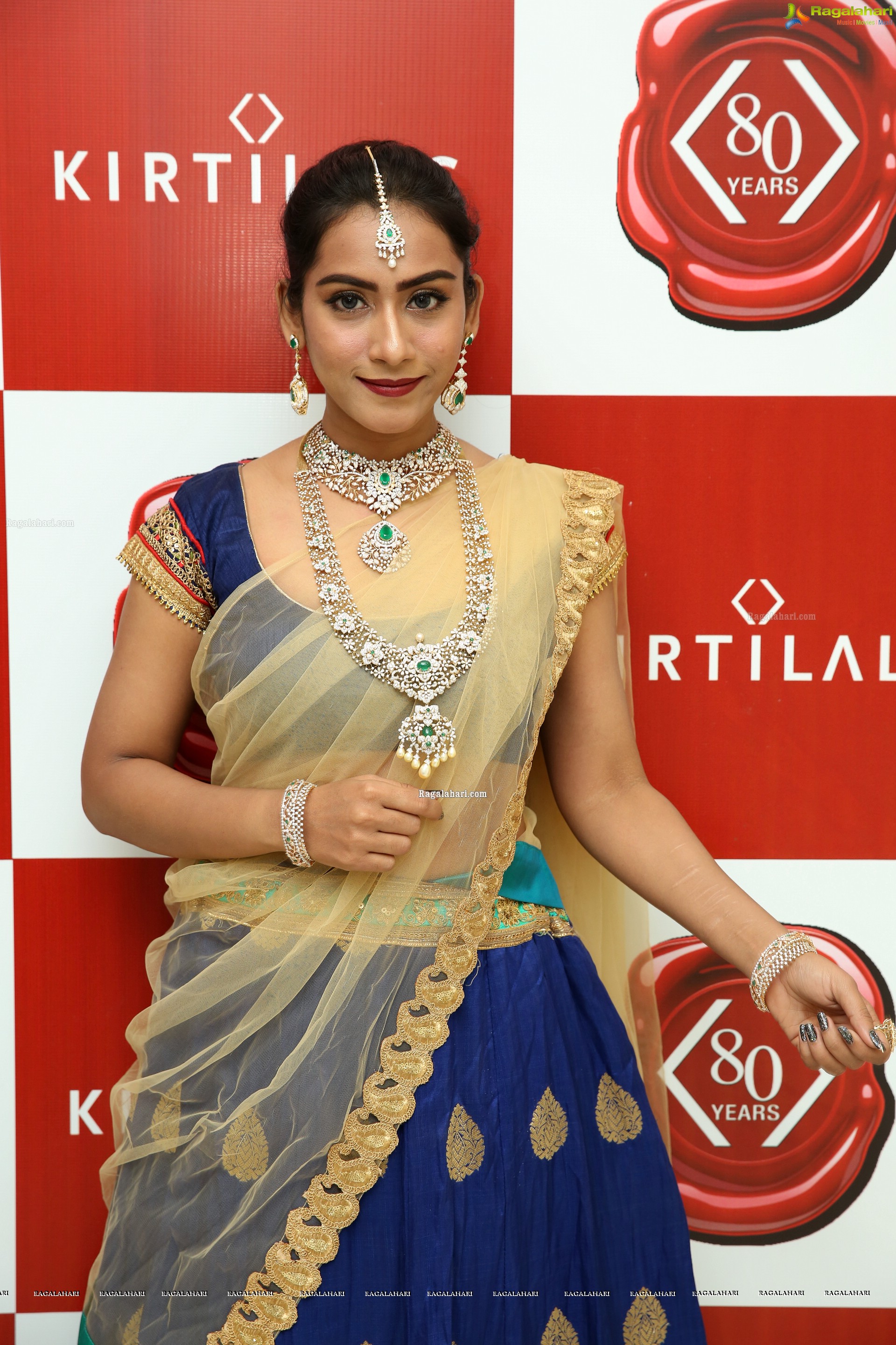 Preethi Singh @ Kirtilals Bridal collection ‘Sindooram’ Display - HD Gallery