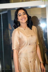 Regina Cassandra at BeautyLand