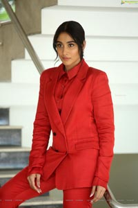 Regina Cassandra at Evaru Movie Interview