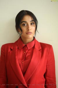 Regina Cassandra at Evaru Movie Interview