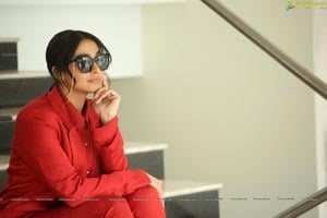 Regina Cassandra at Evaru Movie Interview