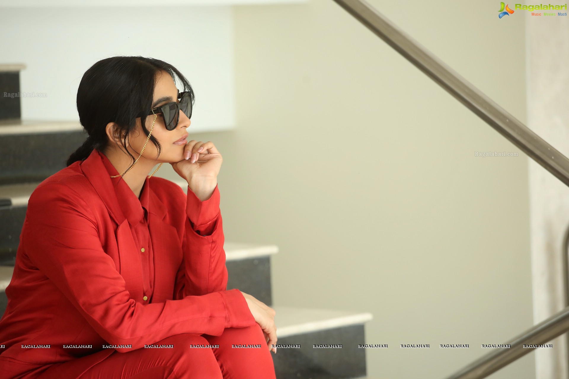 Regina Cassandra @ Evaru Movie Interview - HD Gallery