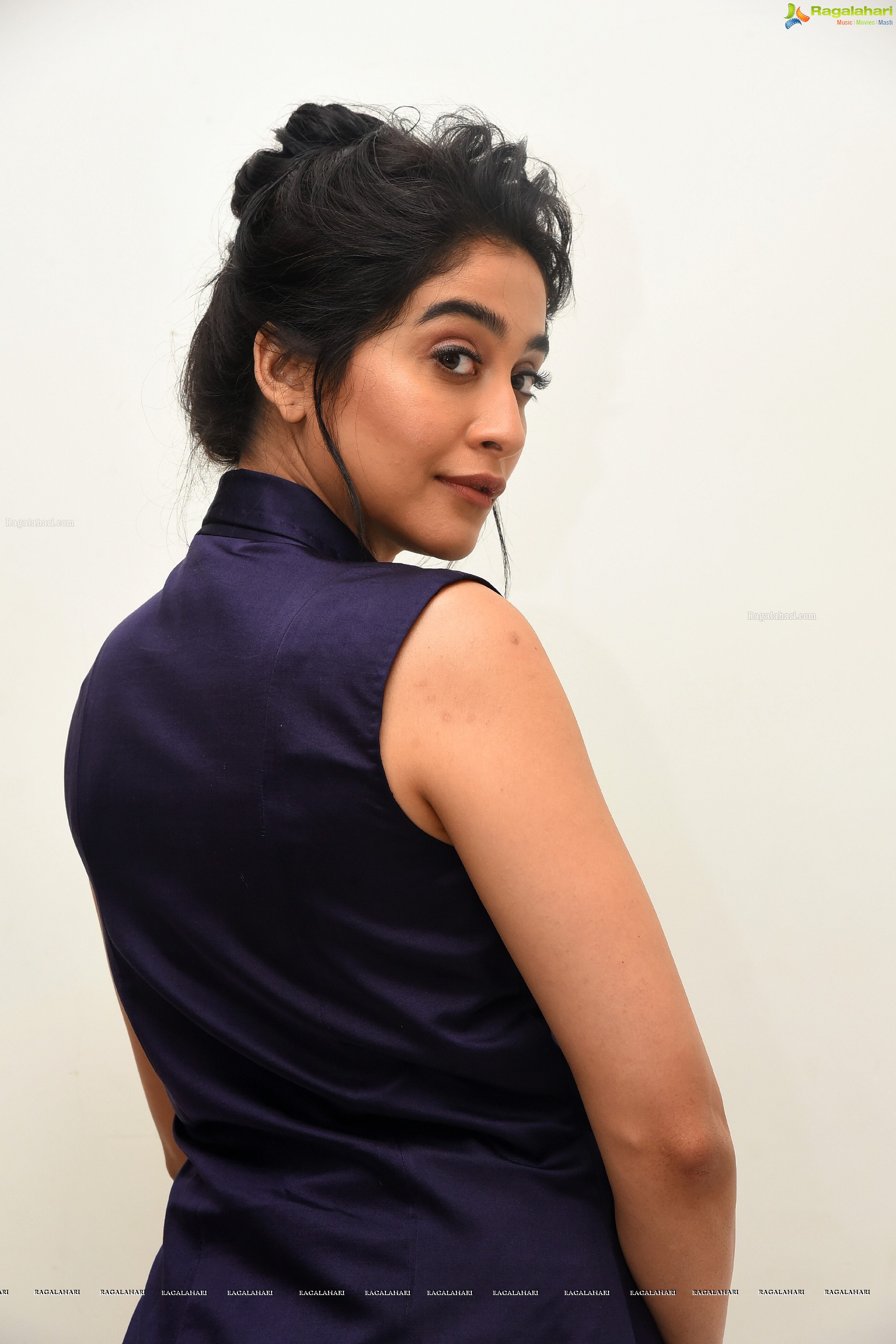 Regina Cassandra @ Evaru Movie Pre-Release Event - HD Gallery