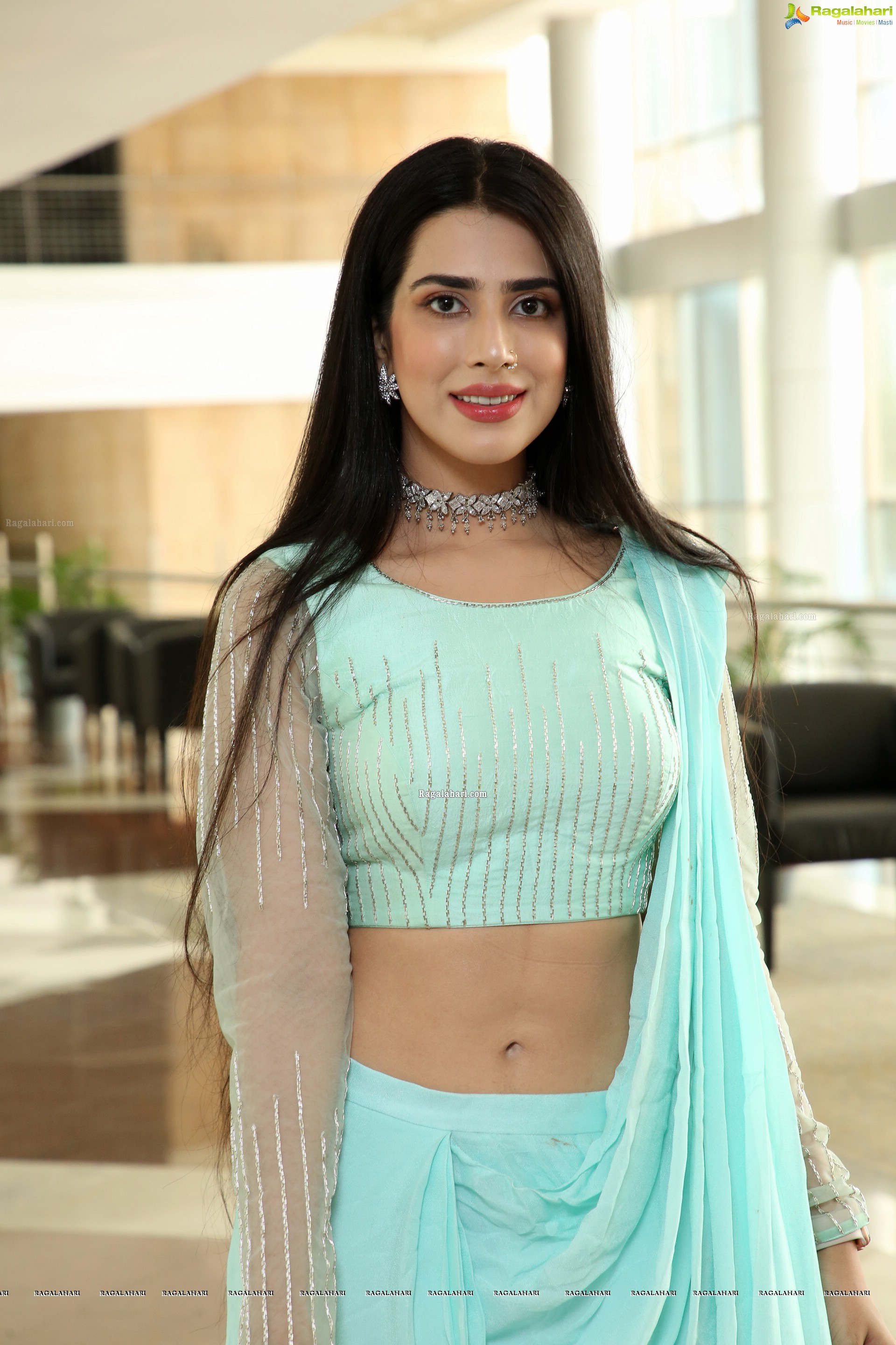 Saloni Misra @ Hi-Life Exhibition Curtain Raiser & Fashion Show - HD Gallery