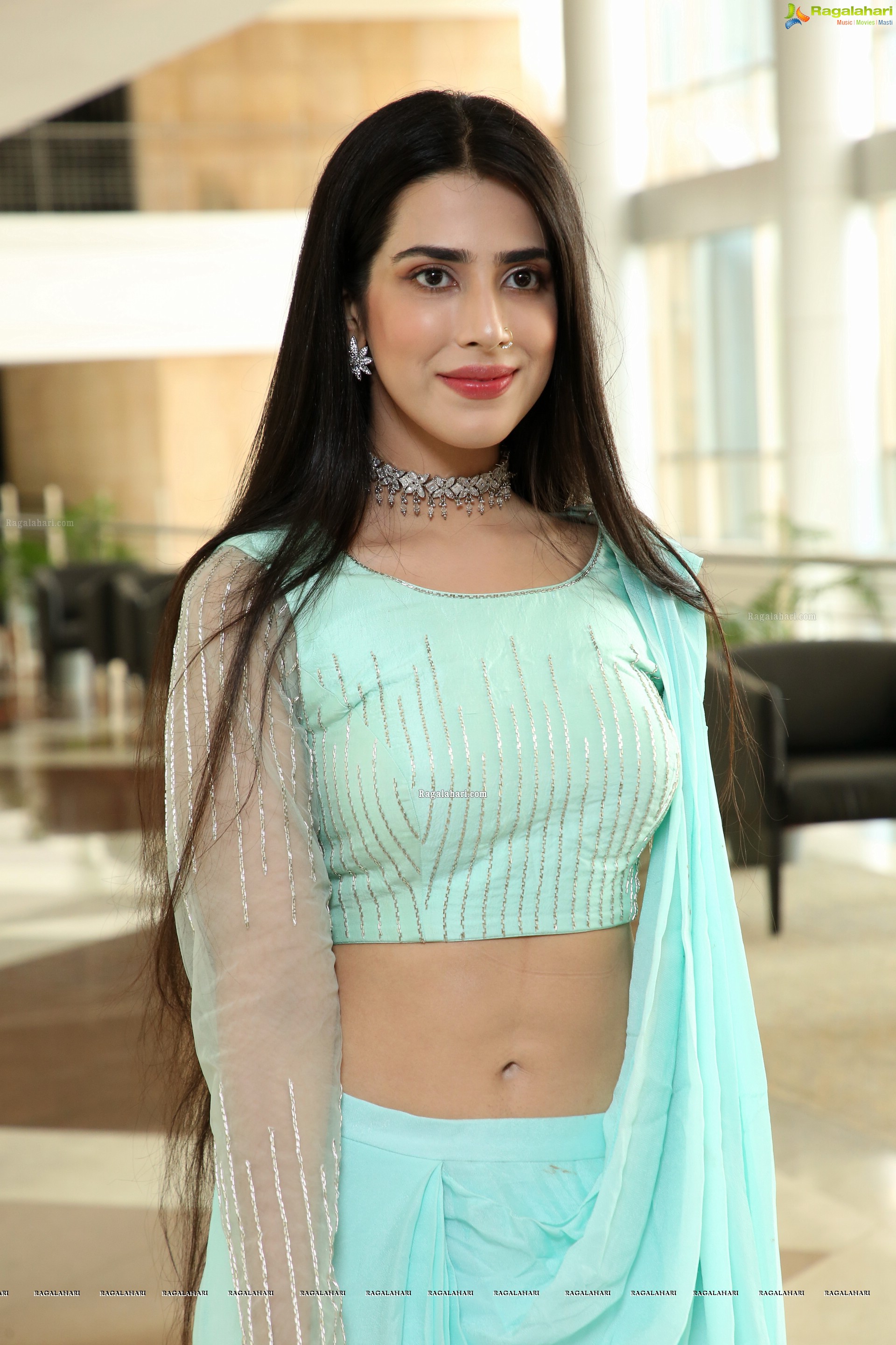 Saloni Misra @ Hi-Life Exhibition Curtain Raiser & Fashion Show - HD Gallery