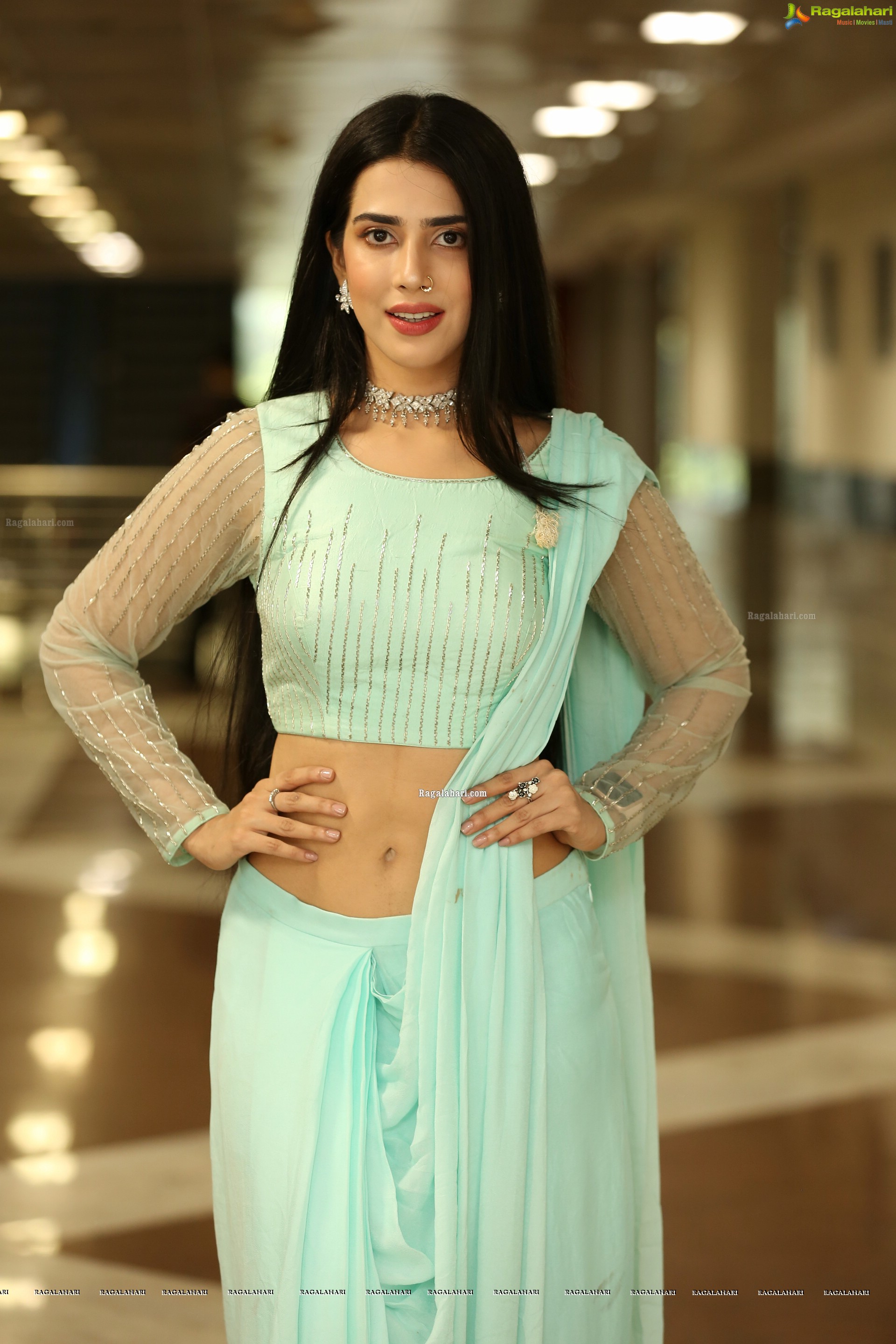 Saloni Misra @ Hi-Life Exhibition Curtain Raiser & Fashion Show - HD Gallery