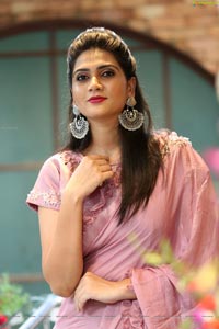 Sandhya Thota at Swaroopa Reddy Boutique Launch