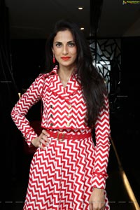 Shilpa Reddy at Mirrors Luxury Salon