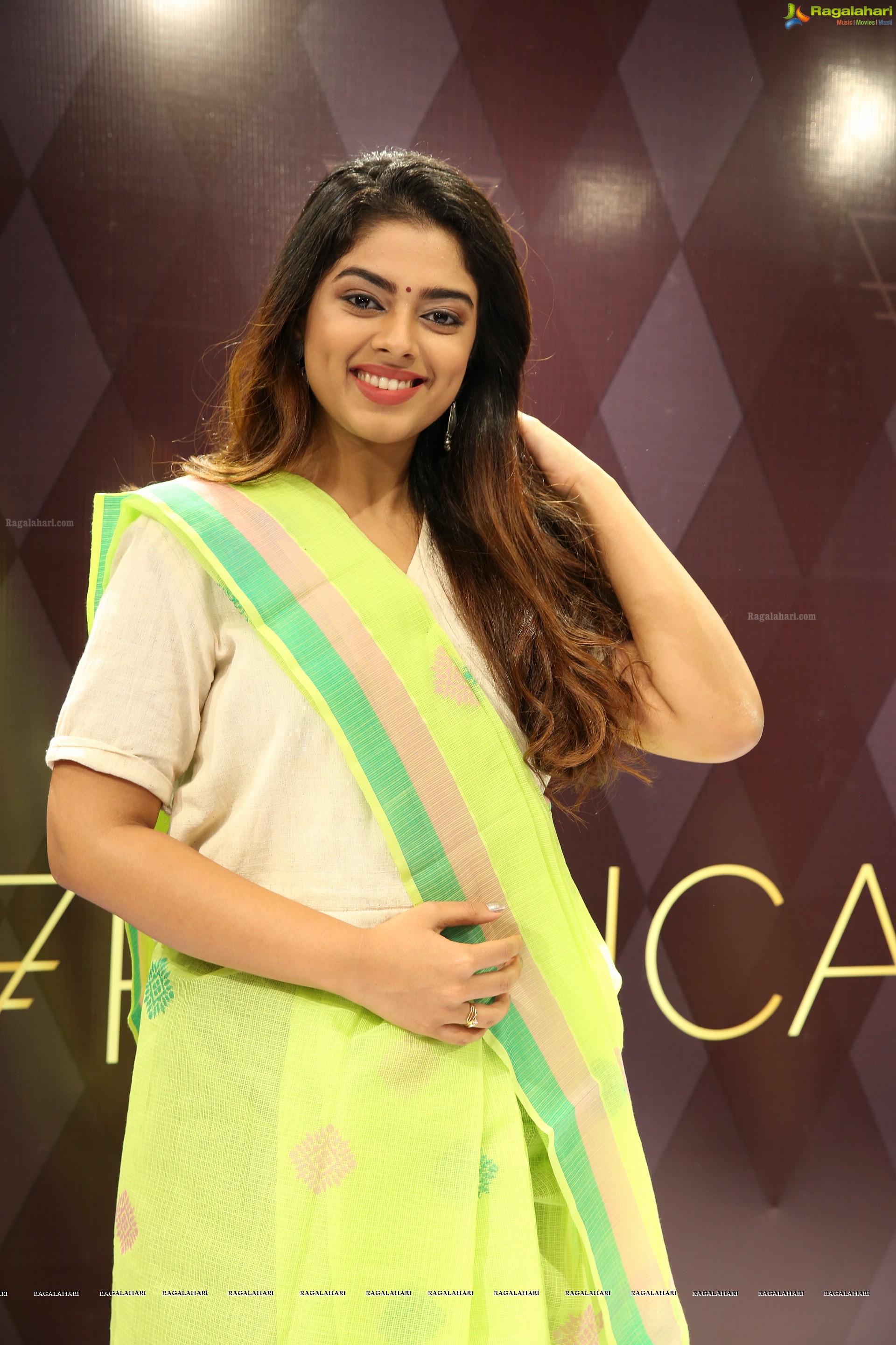 Siddhi Idnani @ Earthica Store Launch - HD Gallery