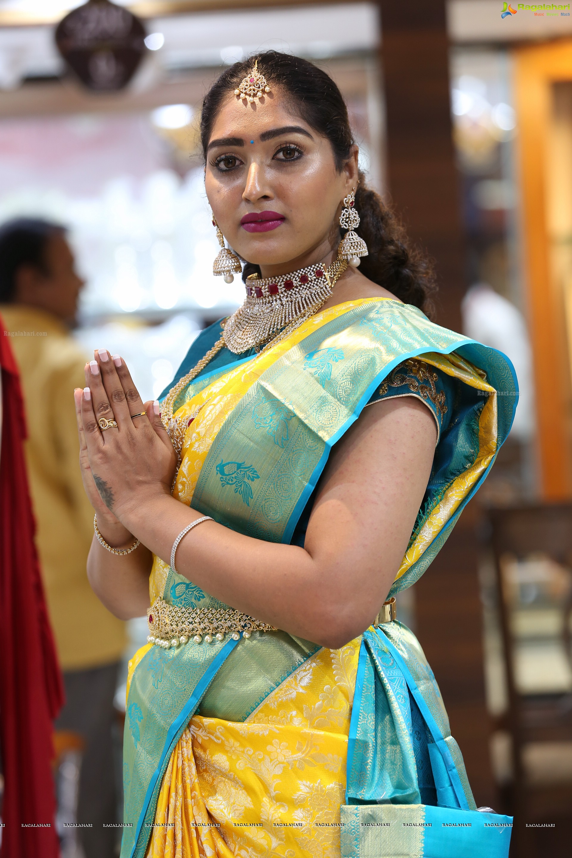 Sowmya Yadav @ Chandana Brothers New Collection Launch - HD Gallery