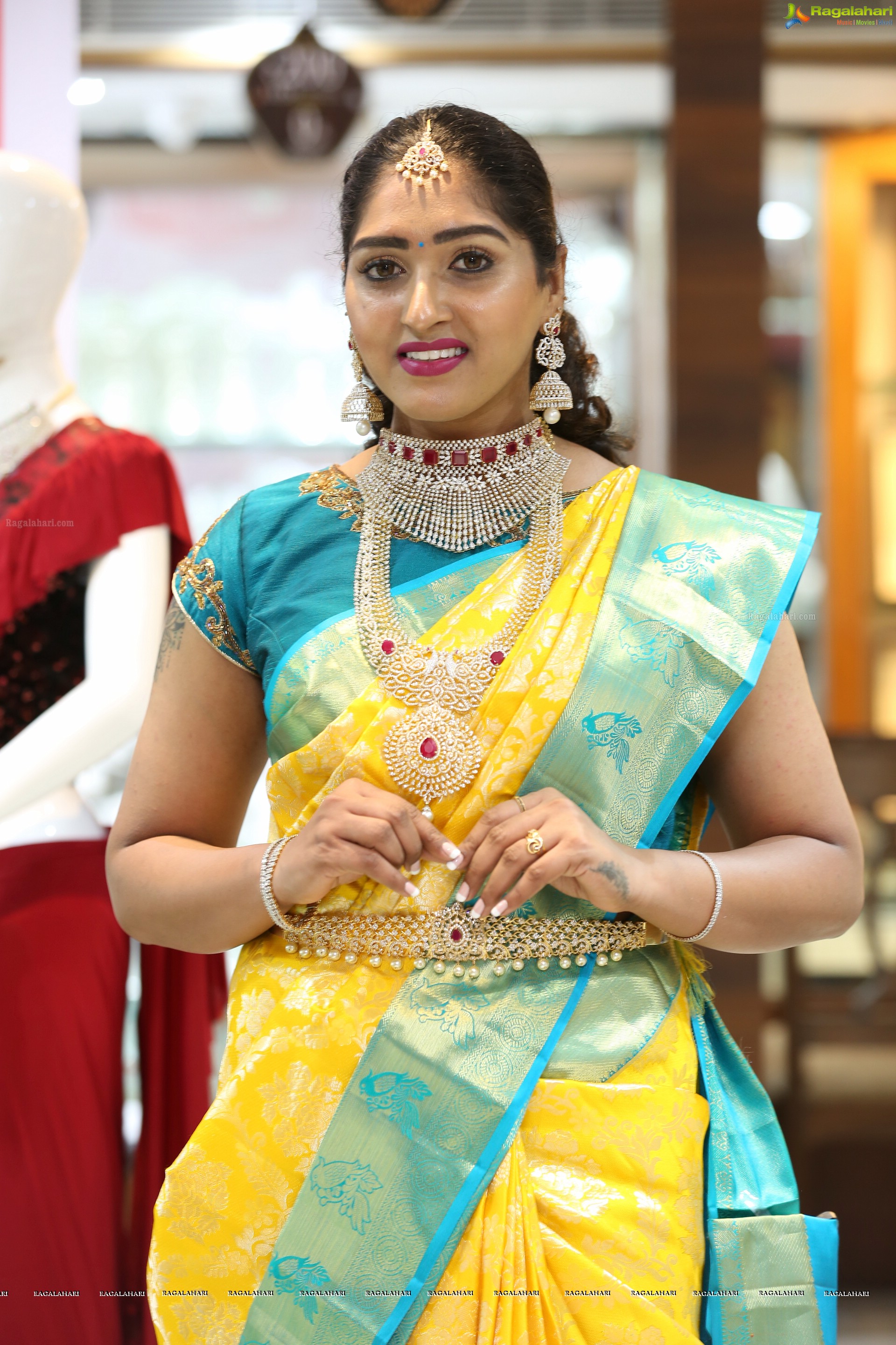 Sowmya Yadav @ Chandana Brothers New Collection Launch - HD Gallery