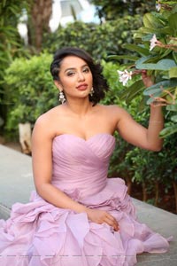 Tejaswi Madivada at BeautyLand