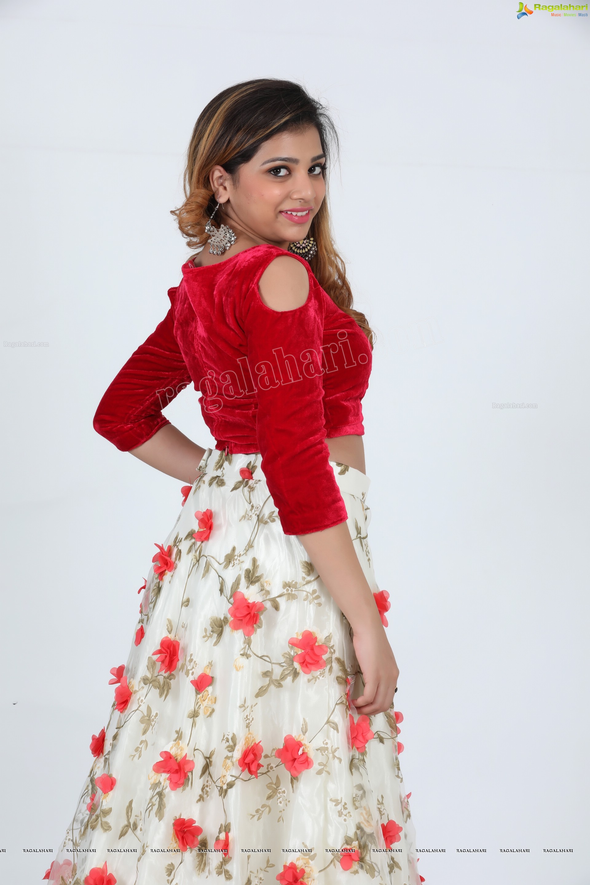 Nameera Mohammed (Exclusive Photo Shoot) (High Definition Photos)