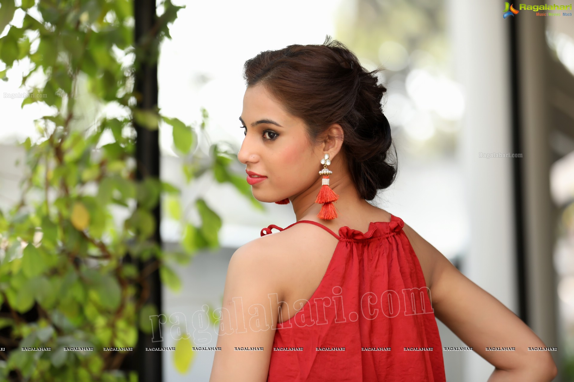 Pooja Desai (Exclusive Photo Shoot) (High Definition Photos)