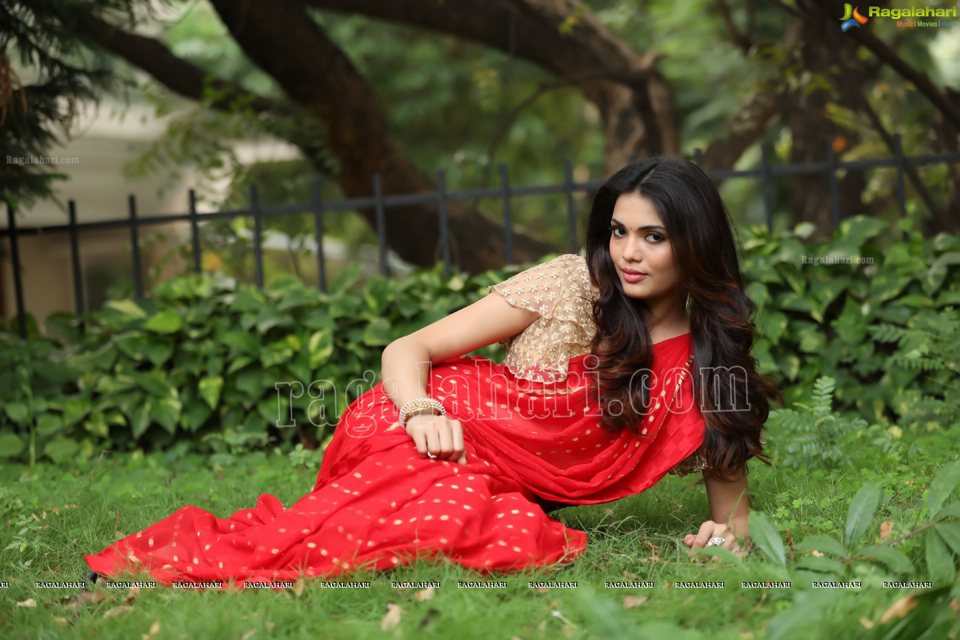 Sahithi Jadi (Exclusive Photo Shoot) (High Definition Photos)