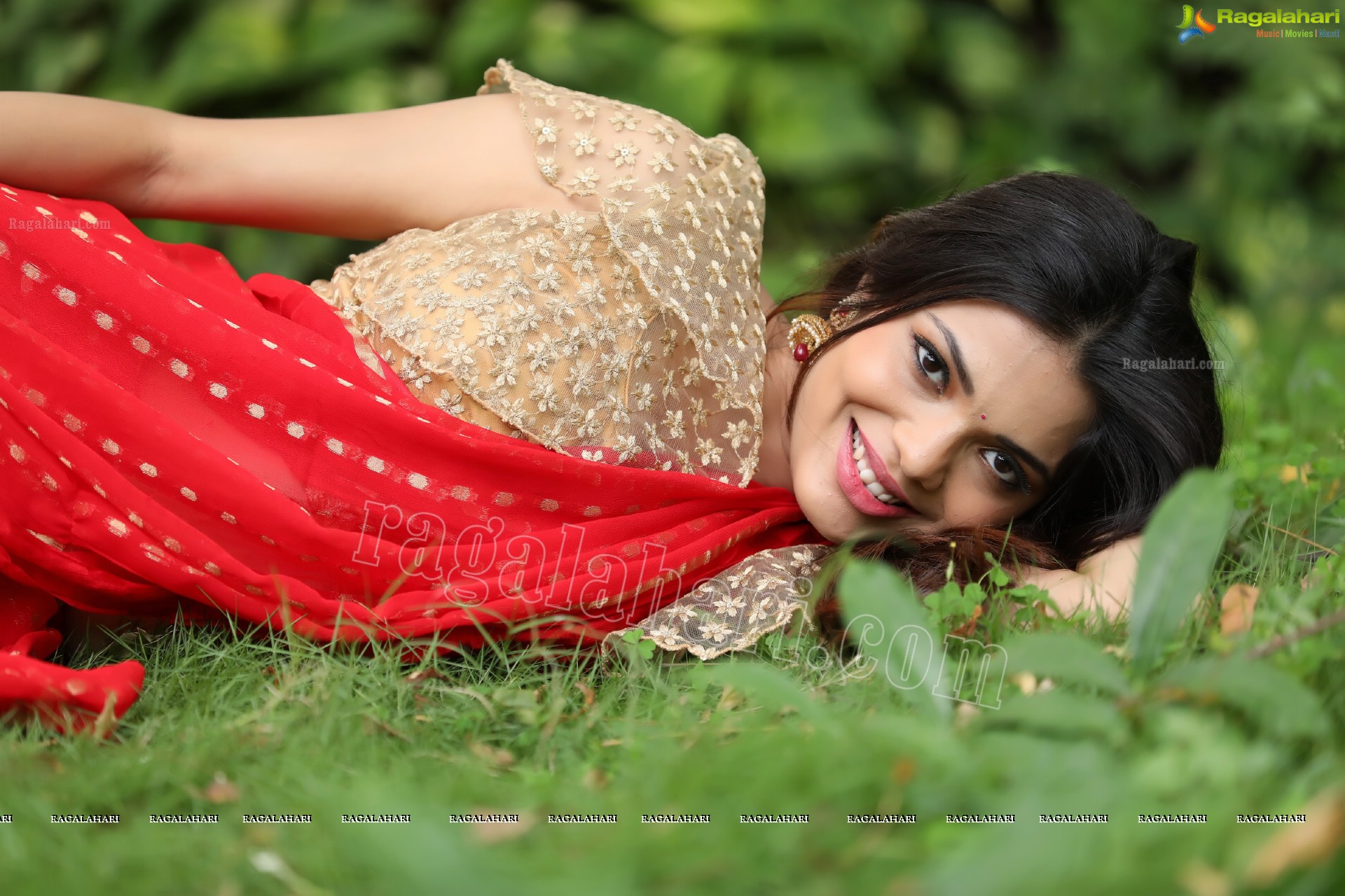 Sahithi Jadi (Exclusive Photo Shoot) (High Definition Photos)