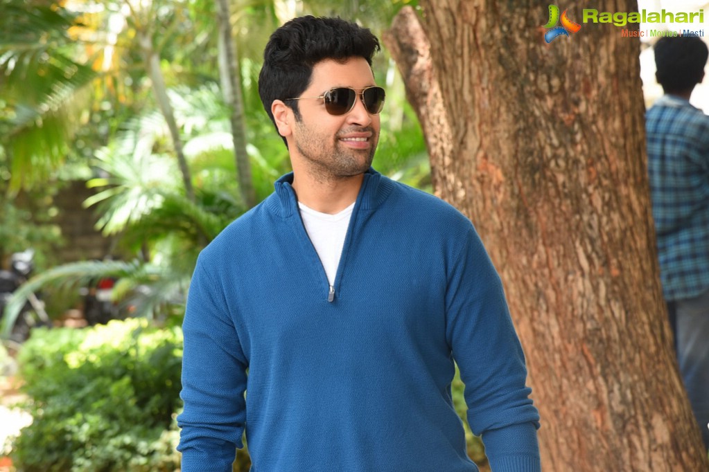 Adivi Sesh at Evaru Movie Press Meet