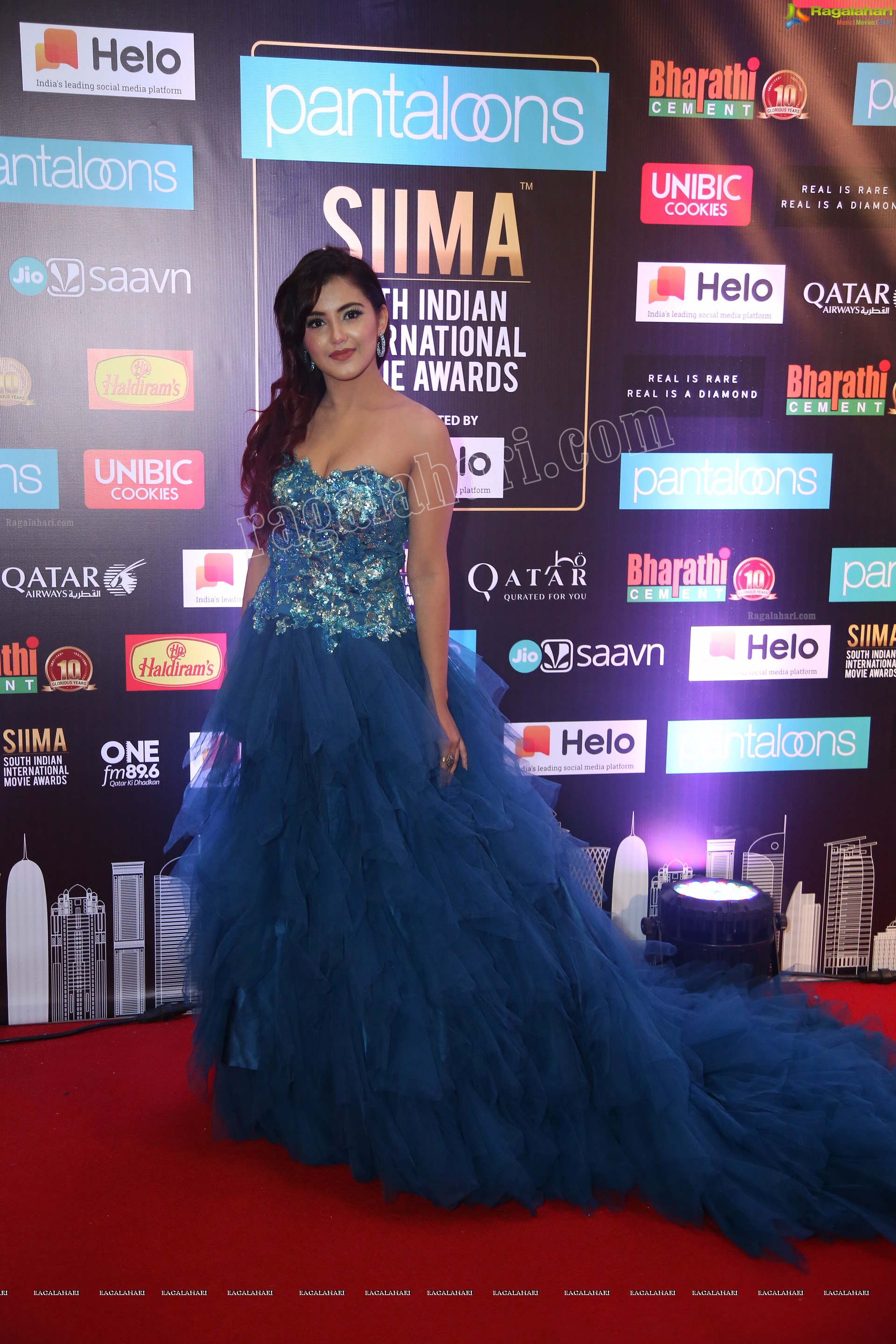Malvika Sharma at SIIMA 2019