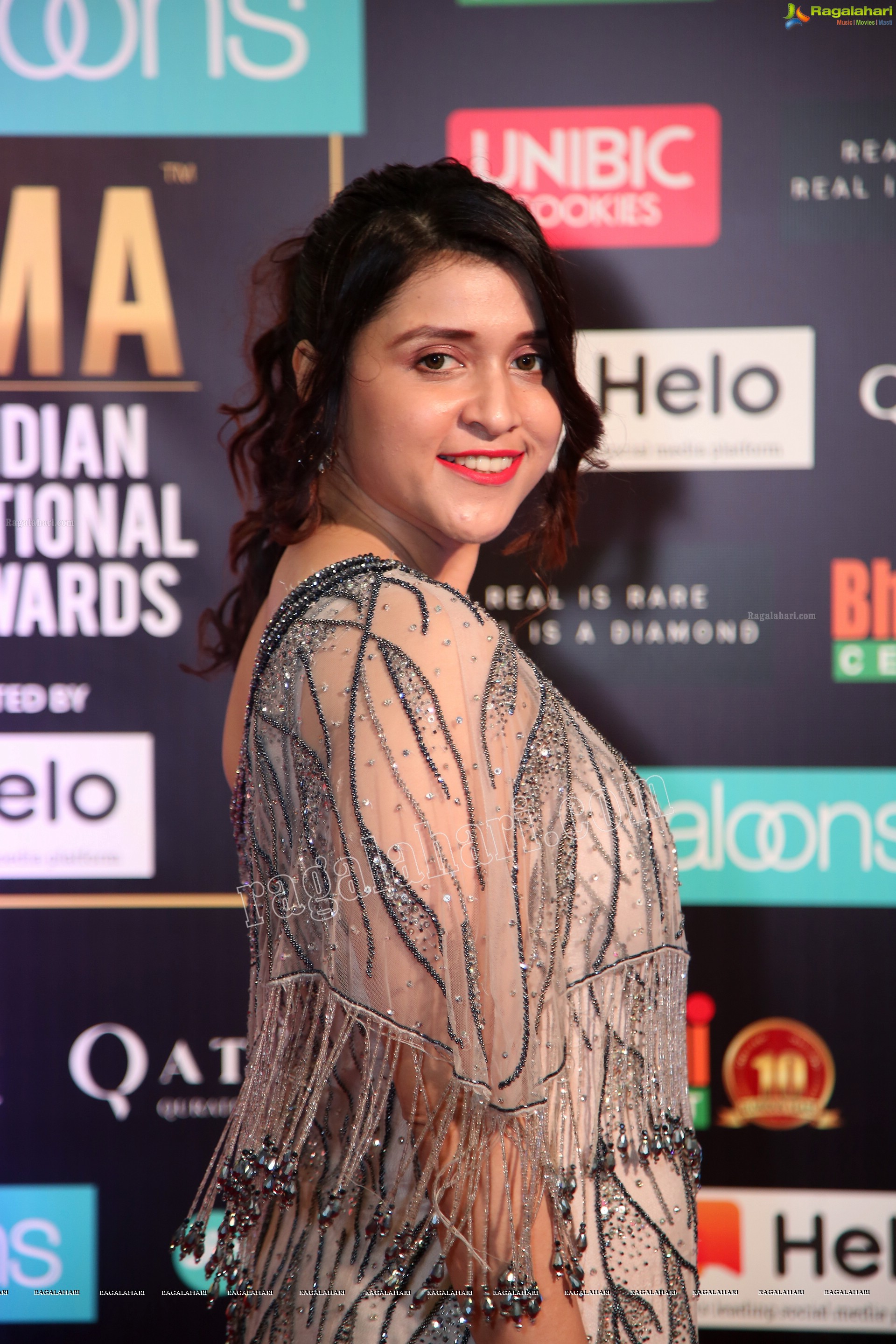 Mannara Chopra at SIIMA 2019