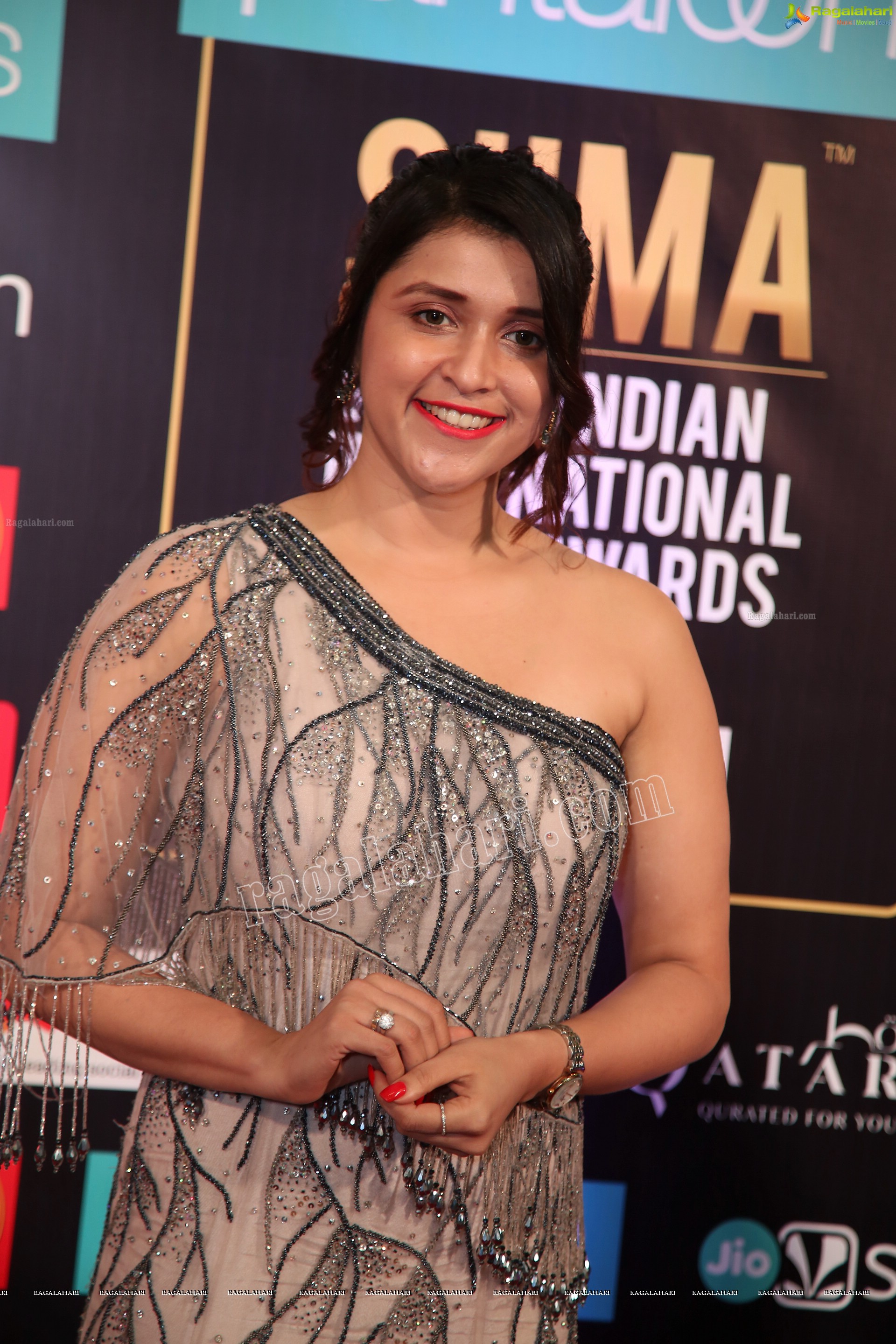 Mannara Chopra at SIIMA 2019