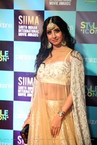 Sanjjanaa at SIIMA 2019