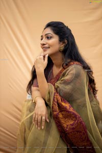 Bommu Lakshmi Latest Photoshoot Images