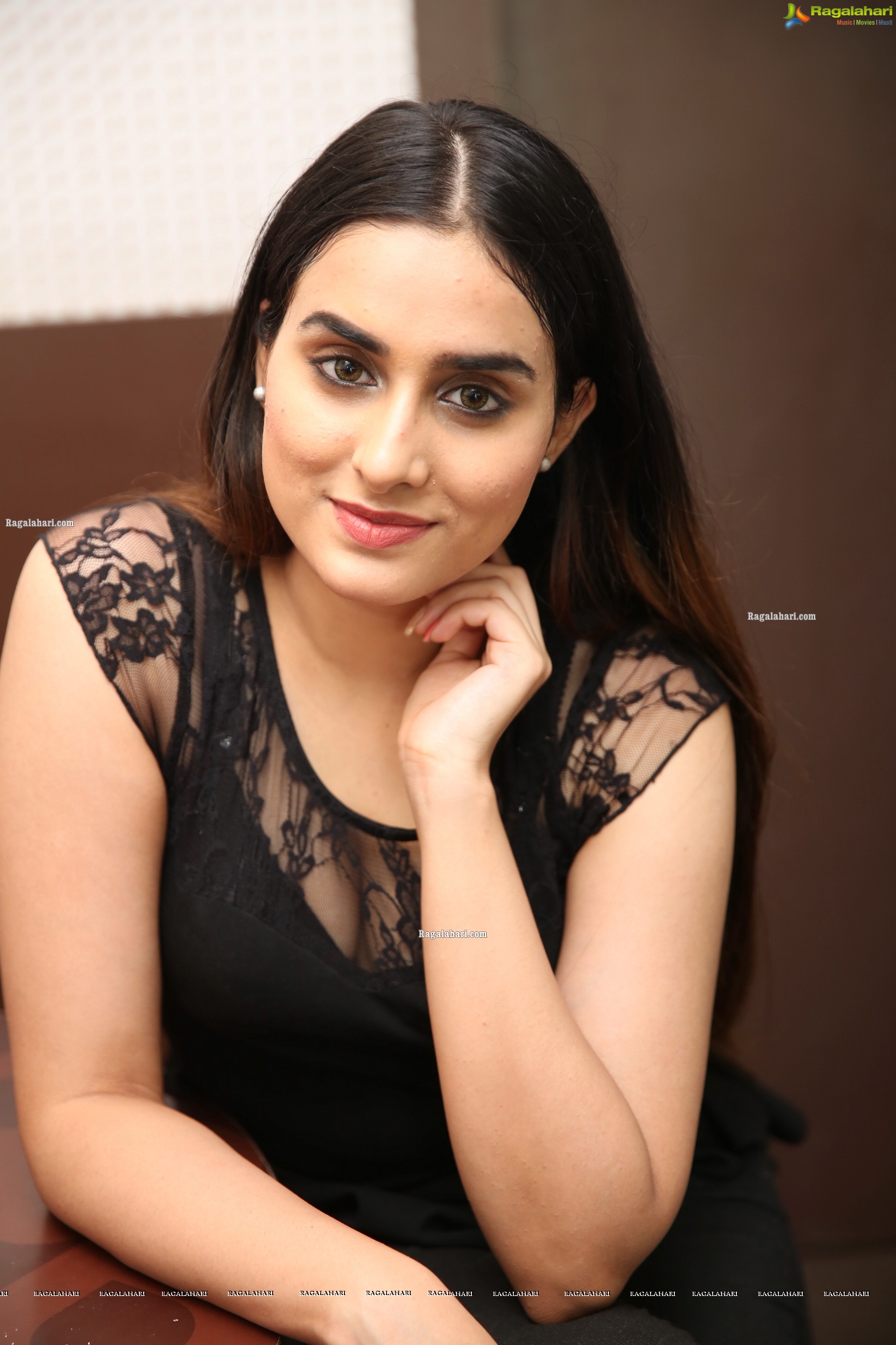 Nikitha Chaturvedi at Creamy Tub Ice Creams Launch by Creamstone, HD Gallery