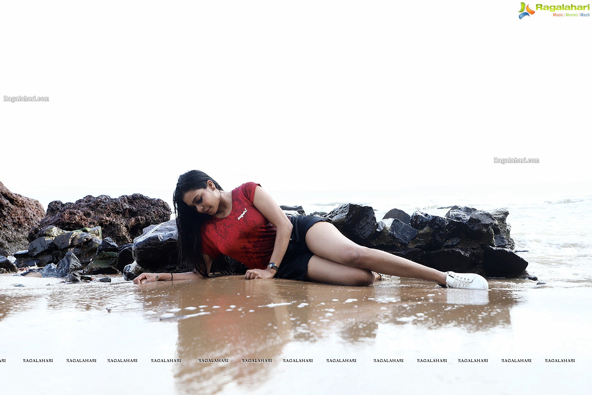 Sanjana Anne Stunning Poses at Beach, HD Photo Gallery