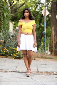 Bhavni Naidu T in Yellow Wrap Crop Top