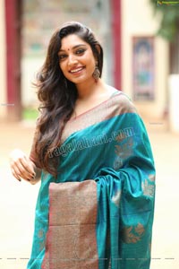 Rithu Manthra in Teal Blue Saree