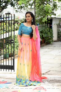 VJ Jaanu in Pink & Blue Lehenga Choli