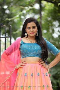 VJ Jaanu in Pink & Blue Lehenga Choli