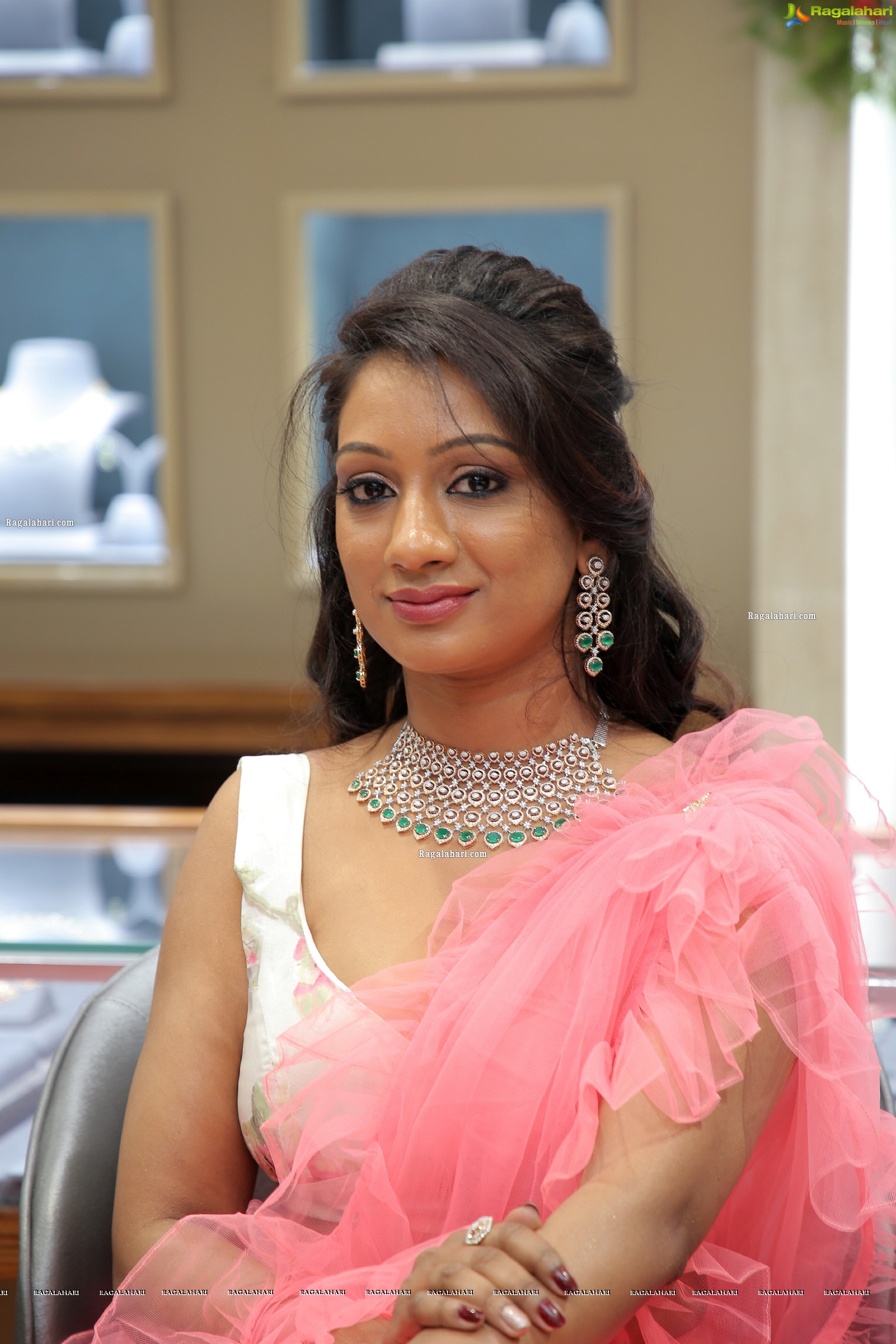 Chaithanya Priya Showcases Malbar Gold & Diamonds ‘Mine’ Diamond Jewellery Collection