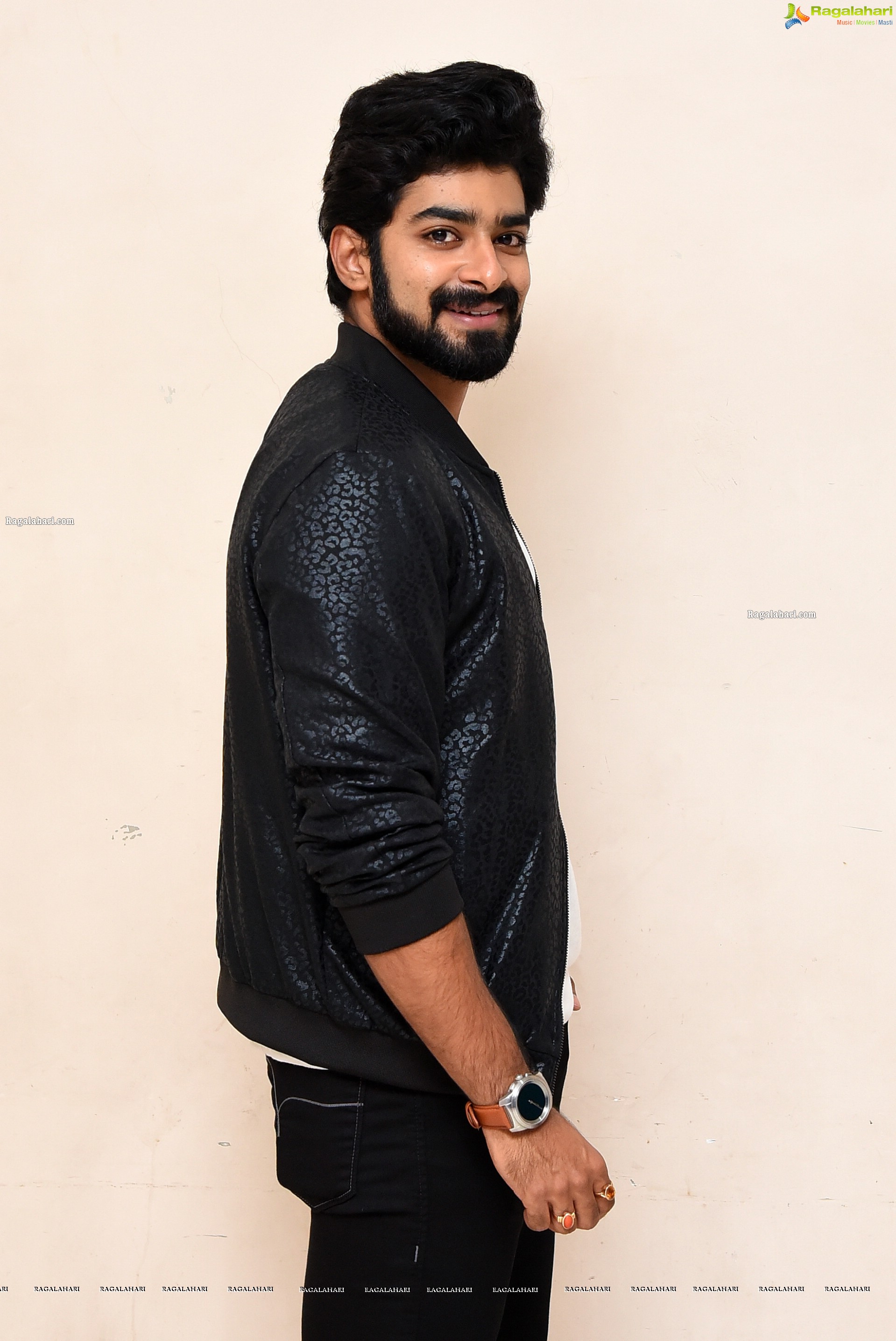 Deekshith Shetty at Dia Movie Pre-Release Event, HD Photo Gallery