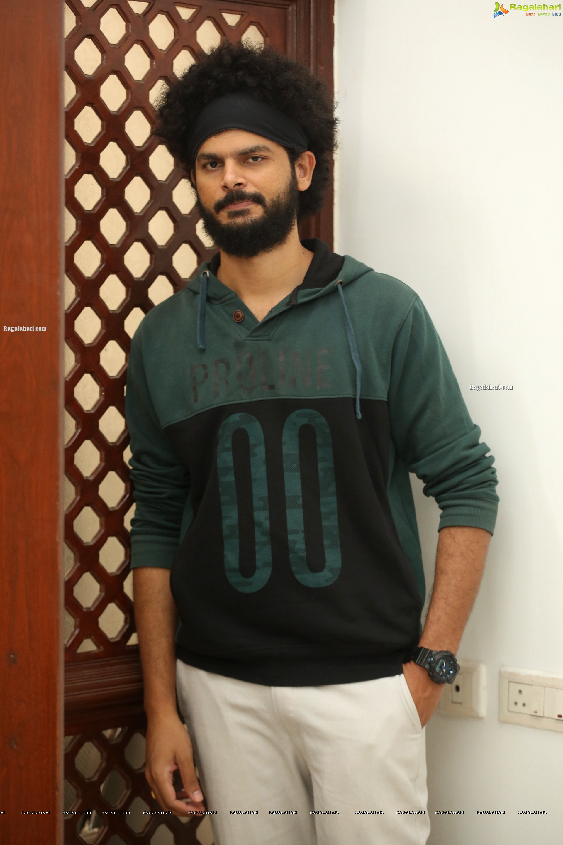 Director Hasith Goli at Raja Raja Chora Interview, HD Gallery