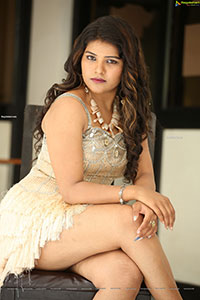 Hyma Kumari at Devuditho Sahajeevanam First Look Launch