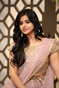 Naveena Reddy at Dear Megha Pre-Release Event