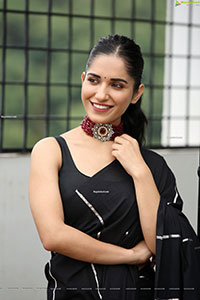 Ruhani Sharma at Nootokka Jillala Andagadu Movie Interview