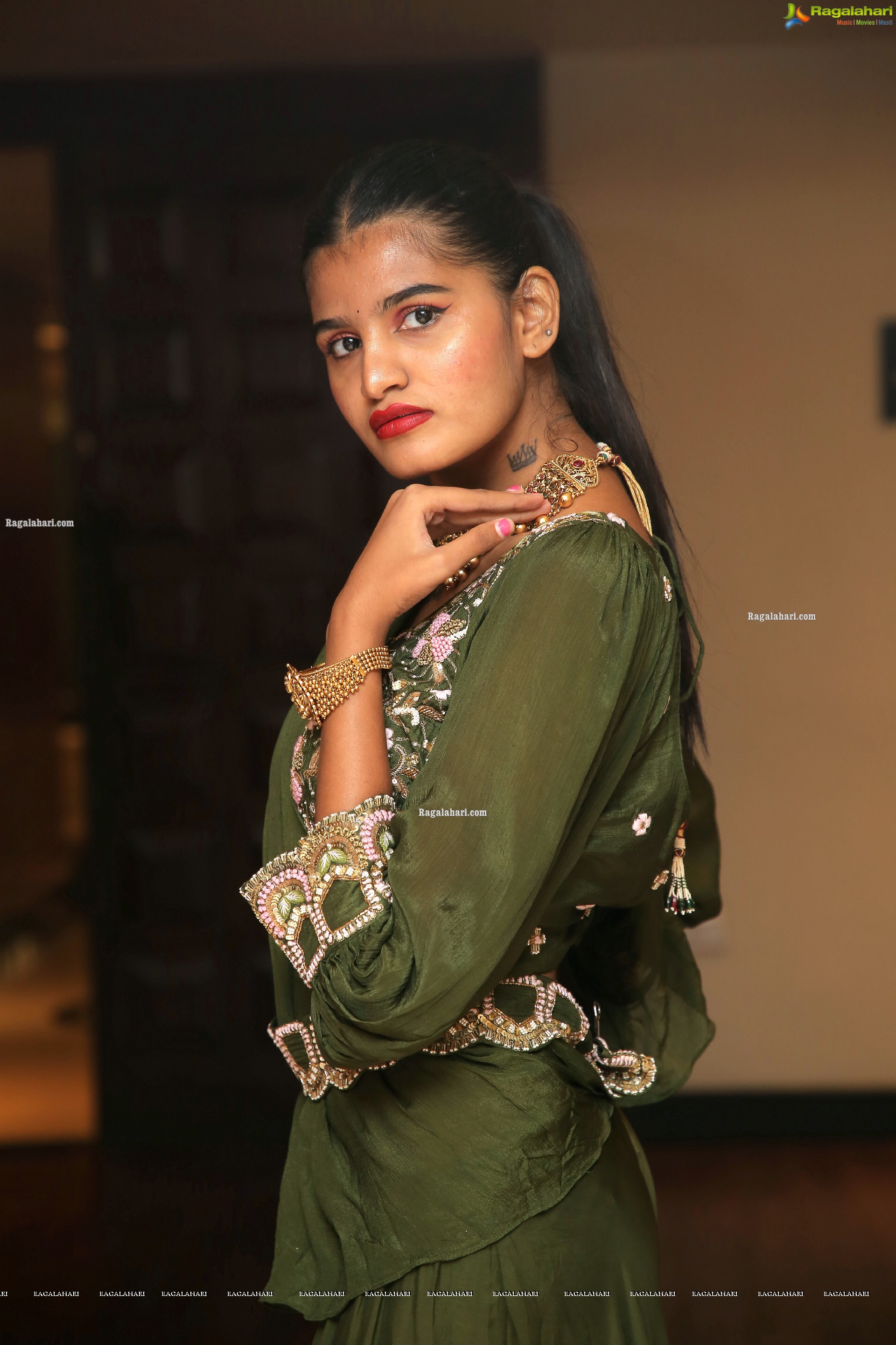 Sindhu Manthri in Olive Green Lehenga, HD Photo Gallery