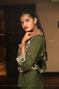 Sindhu Manthri in Olive Green Lehenga