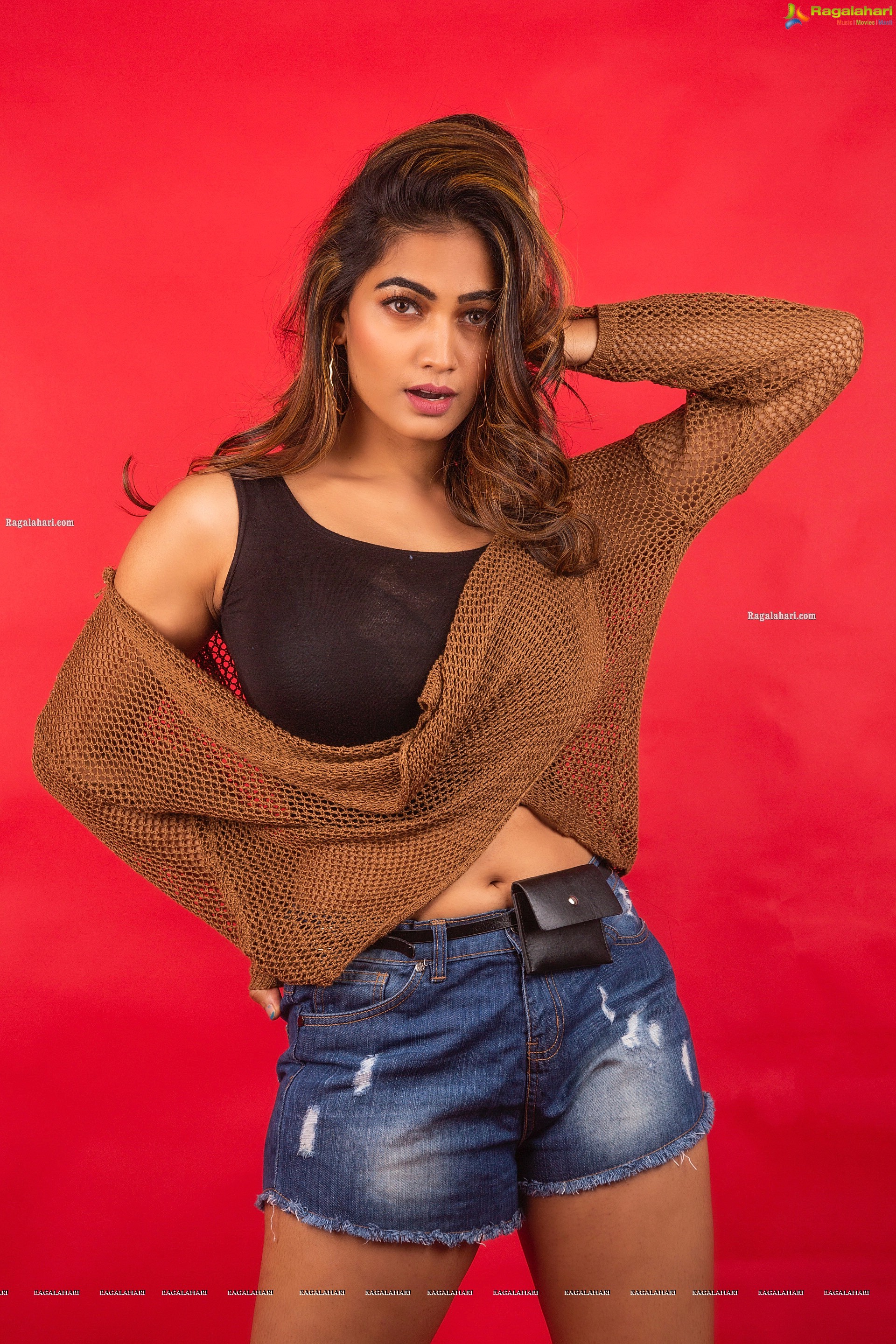 Spandana Palli Latest Photoshoot Stills, HD Photo Gallery