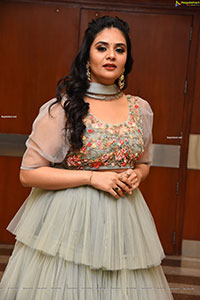 Sreemukhi at Crazy Uncles Movie Pre-Release Event