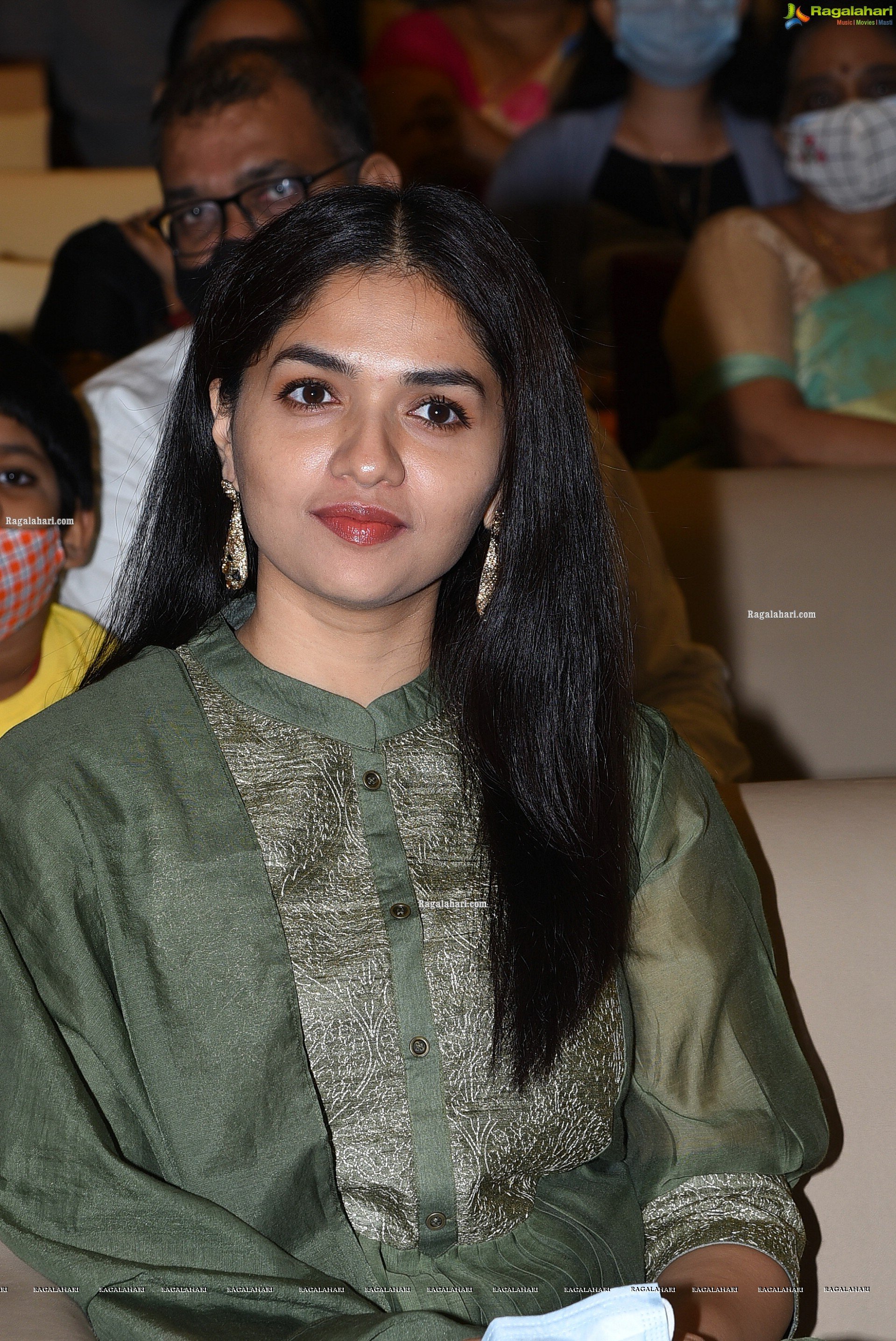 Sunaina at Raja Raja Chora Movie Pre-Release Event, HD Photo Gallery