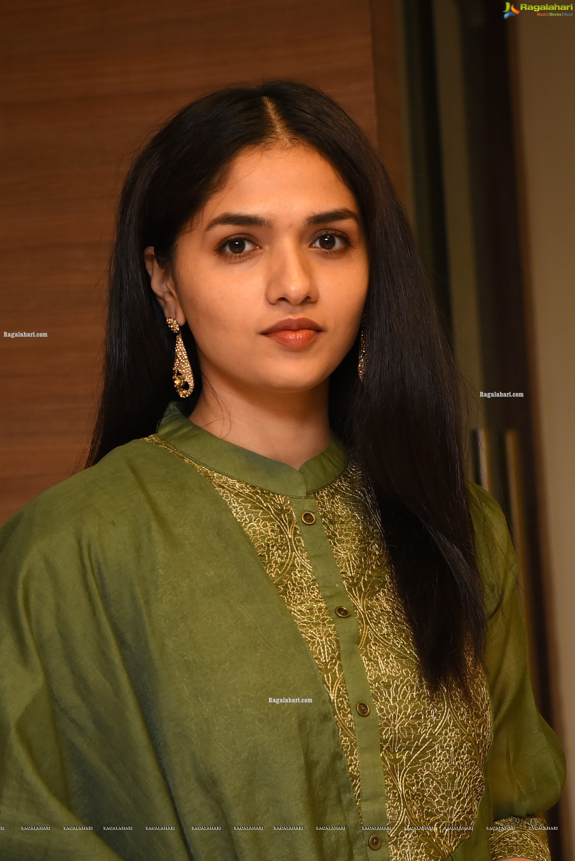 Sunaina at Raja Raja Chora Movie Pre-Release Event, HD Photo Gallery