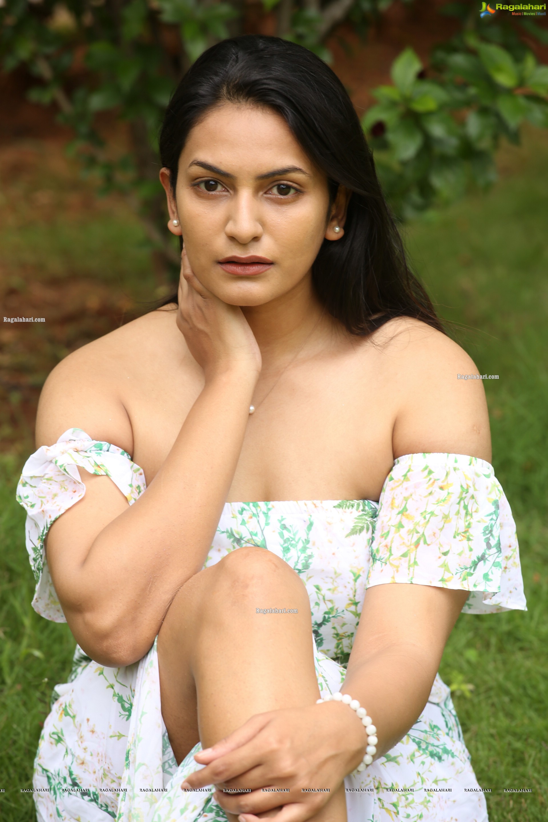 Swetha Varma at Mad Movie Press Meet, HD Photo Gallery