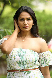 Swetha Varma at Mad Movie Press Meet