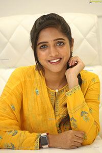 Vaishali Raj at Kanabadutaledu Interview, HD Photo Gallery