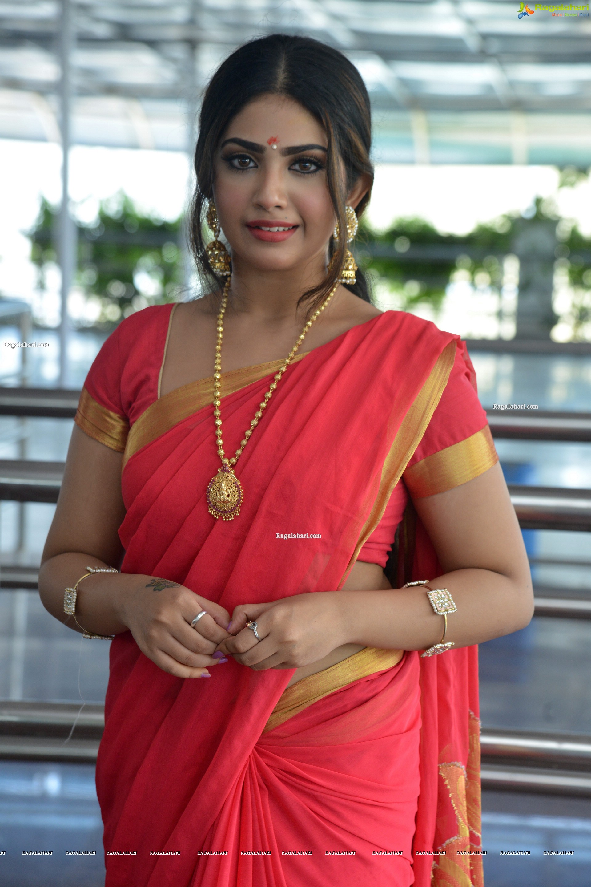 Varsha Viswanath at Gharana Mogude Movie Pooja Ceremony, HD Photo Gallery