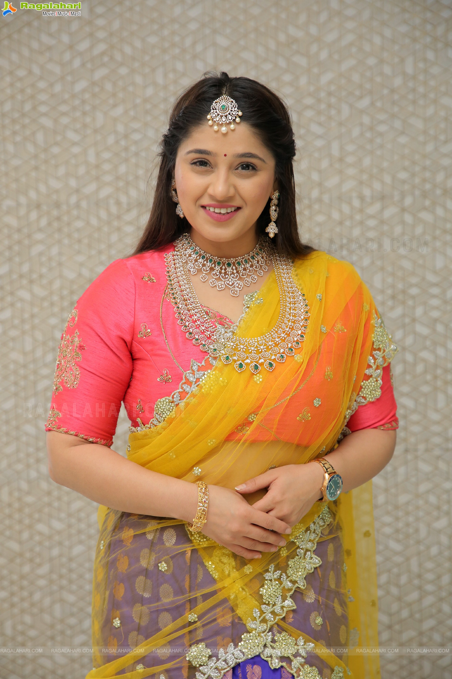 Chandni Bhagwanani Showcases a Collection of Sri Bhavani Jewels, HD Photo Gallery